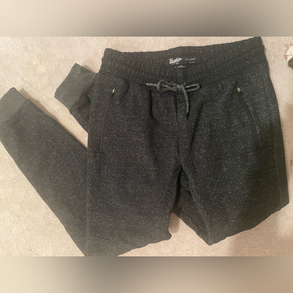 Brooklyn Cloth, Never worn, Dark grey joggers Size M